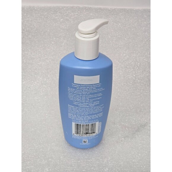 Neutrogena Fresh Foaming Cleanser 6.7 Fl Oz Makeup Remover & Face Wash - Picture 2 of 2
